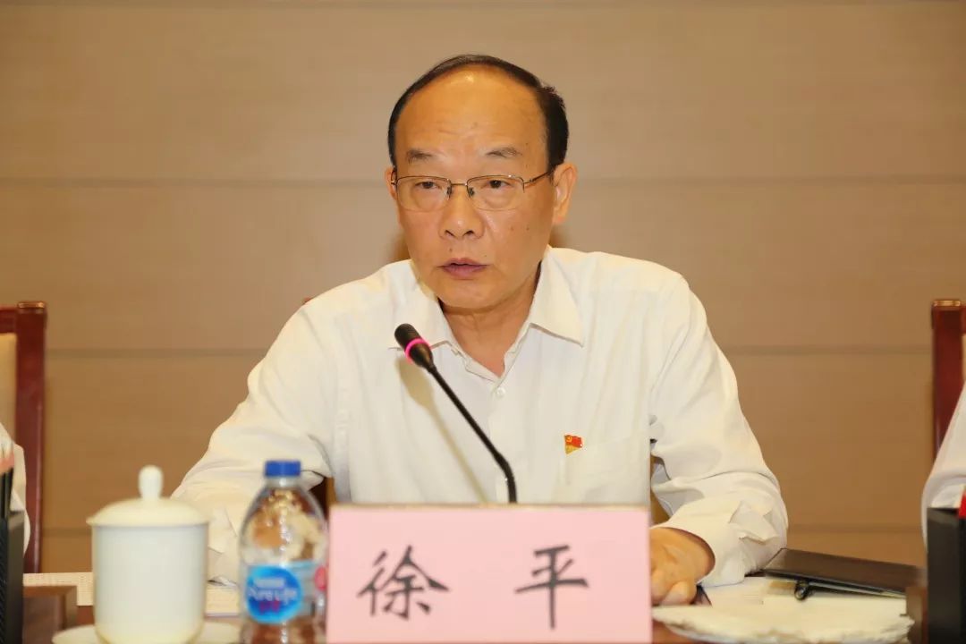 【不忘初心、牢記使命&lt;19&gt;】做敢于擔(dān)當(dāng)勇于奉獻(xiàn)的兵裝人——徐平講黨課